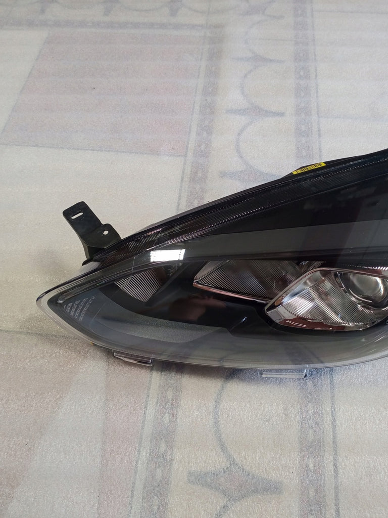 Frontscheinwerfer Ford Fiesta L1BB-13101-EH Links Scheinwerfer Headlight SCH3115365939kg