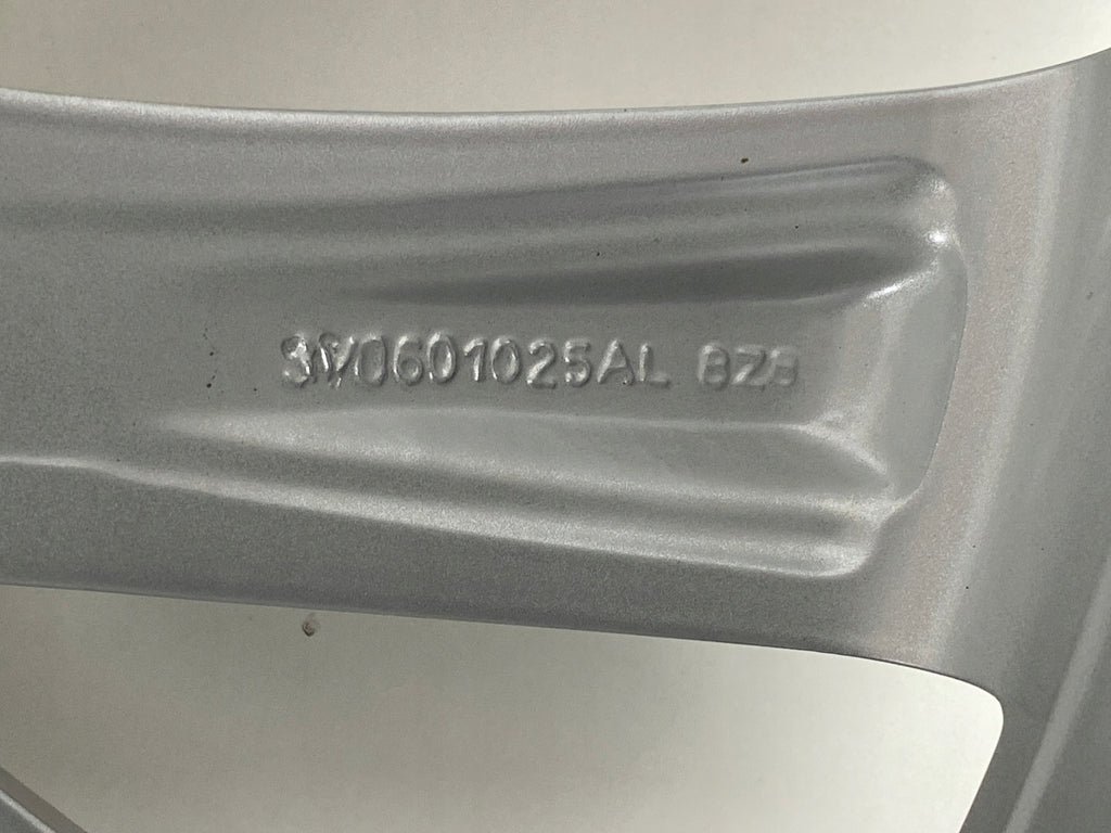 1x Alufelge 18 Zoll 7.0" 5x112 44ET 3V0601025AL Skoda Superb Iii Rim Wheel