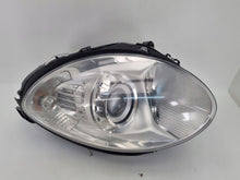 Laden Sie das Bild in den Galerie-Viewer, Frontscheinwerfer Mercedes-Benz W251 Rechts Scheinwerfer Headlight SCH7122578004in