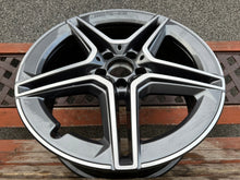 Laden Sie das Bild in den Galerie-Viewer, 1x Alufelge 19 Zoll 7.5" 5x112 53ET A2474011500 Mercedes-Benz W247 Rim Wheel FEL5677870011ek
