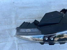 Load image into Gallery viewer, Frontscheinwerfer Hyundai Elantra 92101-F2 LED Ein Stück (Rechts oder Links)