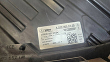 Laden Sie das Bild in den Galerie-Viewer, Frontscheinwerfer Mercedes-Benz Sprinter A9109060100 Rechts oder Links