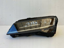 Laden Sie das Bild in den Galerie-Viewer, Frontscheinwerfer Skoda Superb III 3V1941015D Full LED Links Headlight