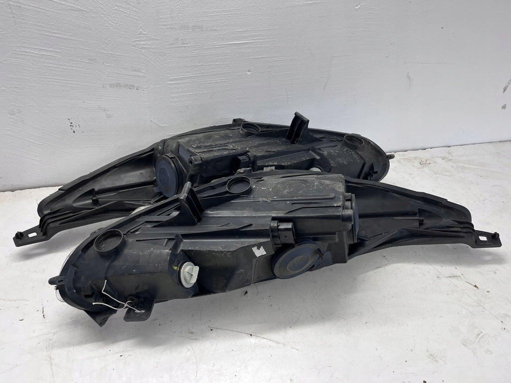 Frontscheinwerfer Ford Fiesta I Ein Stück (Rechts oder Links) Headlight SCH2576702593kq