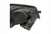 Laden Sie das Bild in den Galerie-Viewer, Frontscheinwerfer VW Touran 0301233281 Links Scheinwerfer Headlight SCH6521157962tq