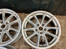 Laden Sie das Bild in den Galerie-Viewer, 4x Alufelge 17 Zoll 7.5" 5x112 27ET Silber 6868217 BMW 5 G31 G30 Rim Wheel FEL2131699198oj