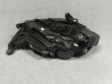 Load image into Gallery viewer, Frontscheinwerfer Audi A1 82A941033D LED Links Scheinwerfer Headlight