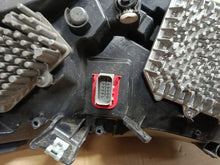 Laden Sie das Bild in den Galerie-Viewer, Frontscheinwerfer Iveco Daily VI I 05802711799 Rechts Scheinwerfer Headlight SCH1354658112yg