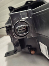 Laden Sie das Bild in den Galerie-Viewer, Frontscheinwerfer Jeep Compass P55112819AG Links Scheinwerfer Headlight SCH7951211342kh