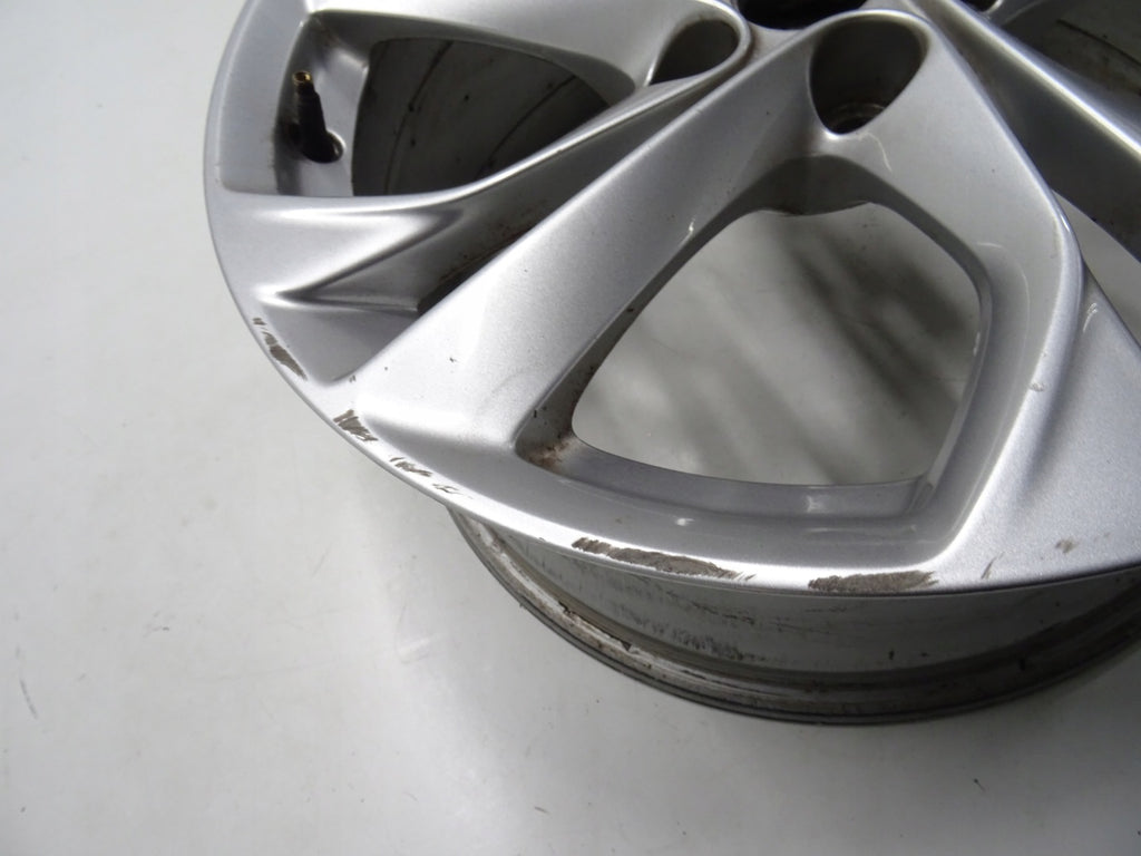 1x Alufelge 17 Zoll 7.5" 5x105 44ET Glanz Silber Opel Astra Rim Wheel FEL6065618164uv