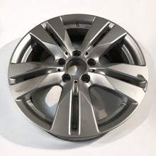 Laden Sie das Bild in den Galerie-Viewer, 1x Alufelge 17 Zoll 8.5&quot; 5x112 49ET A2074010202 Mercedes-Benz Coupe Rim Wheel