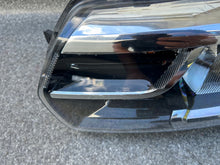 Laden Sie das Bild in den Galerie-Viewer, Frontscheinwerfer Dacia Sandero II 260605665R Links Scheinwerfer Headlight SCH5575196577fn