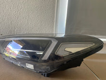 Load image into Gallery viewer, Frontscheinwerfer Hyundai Tucson 92101D7700 Links Scheinwerfer Headlight SCH9845419890qf