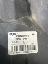 Load image into Gallery viewer, Frontscheinwerfer Hyundai I20 921024P000 01031099900010 Rechts Headlight