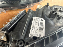 Laden Sie das Bild in den Galerie-Viewer, Frontscheinwerfer BMW F30 F31 9883519 9883520 LED Ein Satz Headlight SCH2231173706gf