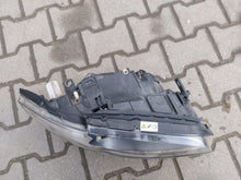 Laden Sie das Bild in den Galerie-Viewer, Frontscheinwerfer BMW E88 E81 E82 E87 7170292 7181290 Rechts Headlight SCH2950996051qp
