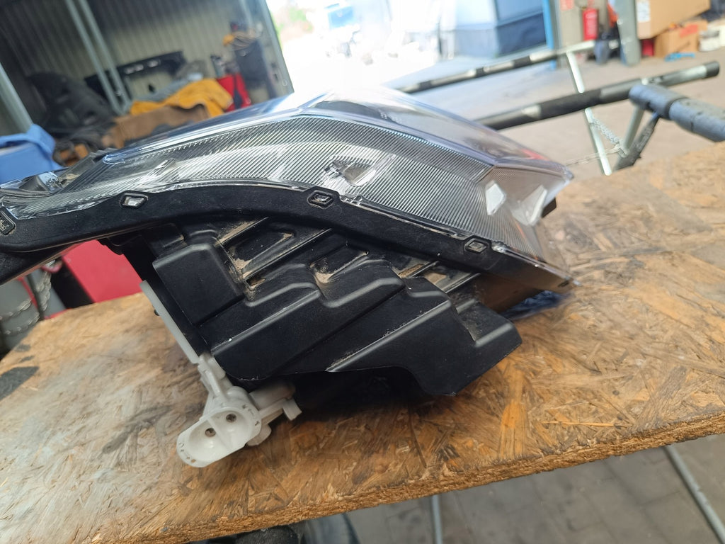 Frontscheinwerfer Hyundai Kona BE92161010 LED Links Scheinwerfer Headlight SCH8232353514bz