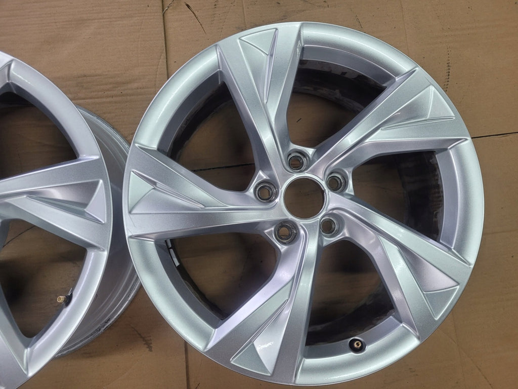 1x Alufelge 18 Zoll 8.0" 5x112 40ET Glanz Silber 8W0601025 Audi Rim Wheel FEL3867013143dq
