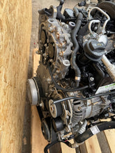Load image into Gallery viewer, Motor Mercedes-Benz W247 W177 282814 1.3 CGI 12TKm Hybrid Engine Komplett MOT6840034967qo