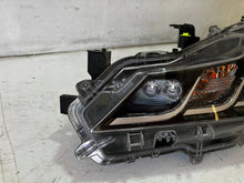Laden Sie das Bild in den Galerie-Viewer, Frontscheinwerfer Toyota Corolla OYT24434 LED Links Scheinwerfer Headlight SCH4498911977ku