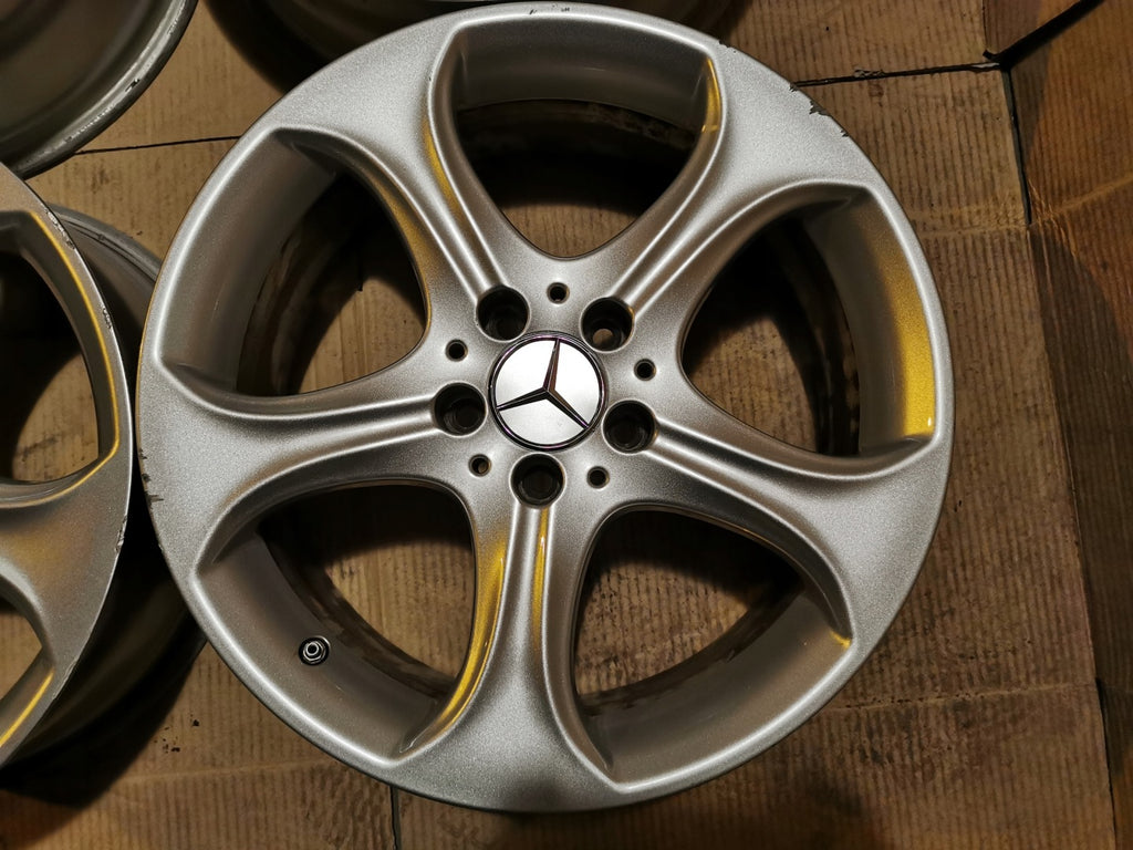 4x Alufelge 18 Zoll 7.5" 5x112 44ET Glanz Silber A2054010600 Mercedes-Benz W205 FEL8209062044lv