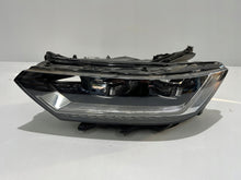 Laden Sie das Bild in den Galerie-Viewer, Frontscheinwerfer VW Passat B8 3G1941081G LED Links Scheinwerfer Headlight