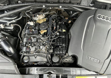 Load image into Gallery viewer, Motor Audi A5 A4 CNCB 2.0 180PS 132kW 85TKm 2013 Benzin Engine Komplett MOT8134646120dl
