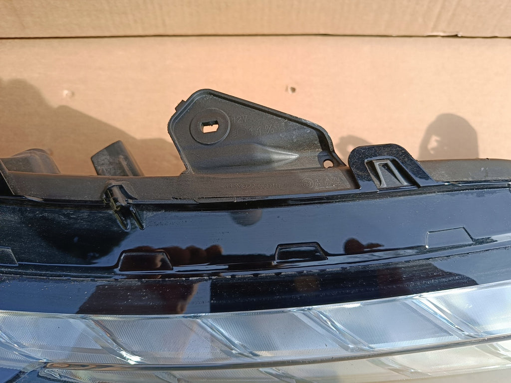 Frontscheinwerfer Mitsubishi Eclipse Cross EDM922-06010 Full LED Rechts