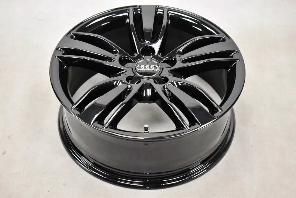 1x Alufelge 17 Zoll 6.5" 5x112 33ET Glanz Silber 8U0601025E Audi Q3 Rim Wheel FEL4640992588om