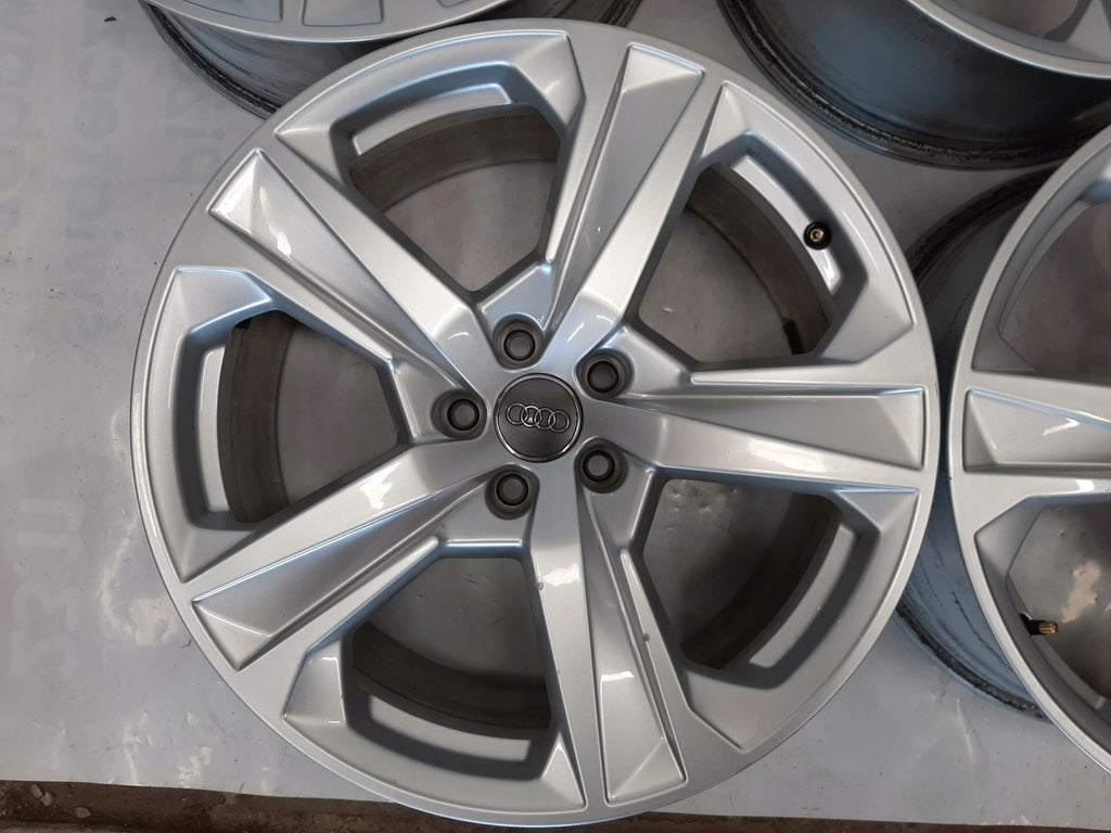 4x Alufelge 19 Zoll 8.0" 5x112 27ET Glanz Silber 4K8601025J Audi A6 C8 Allroad FEL8282643390bi