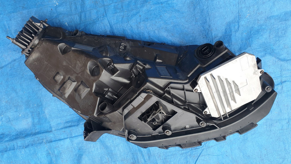 Frontscheinwerfer Tesla Model 3 1077375-00-C Links Scheinwerfer Headlight