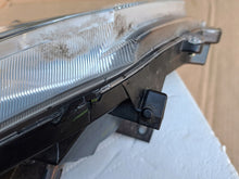 Load image into Gallery viewer, Frontscheinwerfer Mitsubishi Space Star 83010445 FALSE Scheinwerfer Headlight SCH2090308702me