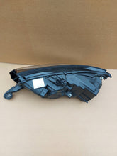 Laden Sie das Bild in den Galerie-Viewer, Frontscheinwerfer Skoda Fabia III 6V1941016F LED Rechts Scheinwerfer Headlight SCH6726305914zd