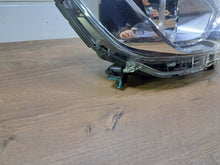 Laden Sie das Bild in den Galerie-Viewer, Frontscheinwerfer Mitsubishi Space Star W3015 Xenon Rechts Headlight