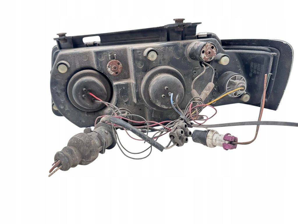 Frontscheinwerfer VW Passat SK3302 Links Scheinwerfer Headlight SCH3330597483zg