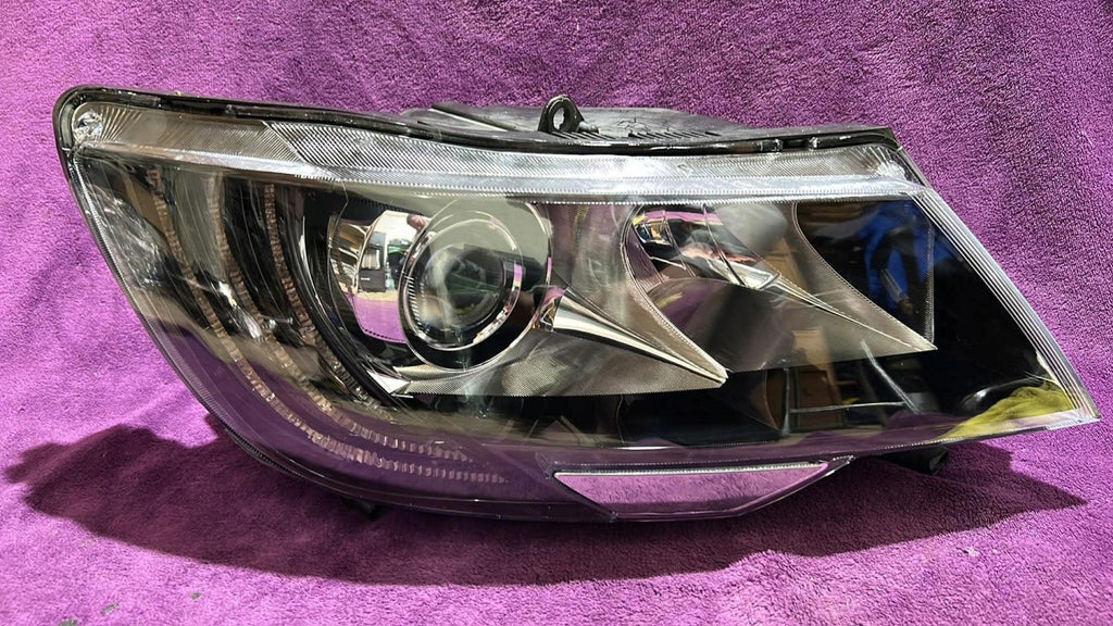 Frontscheinwerfer Skoda Superb II 3T1941016H 3T1941018H Xenon Rechts Headlight SCH2663960675ts
