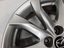 Load image into Gallery viewer, 1x Alufelge 18 Zoll 7.0&quot; 5x114.3 50ET Glanz Silber 9965227080 Mazda Cx5 Cx3