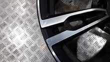 Laden Sie das Bild in den Galerie-Viewer, 1x Alufelge 19 Zoll 10.5" 5x112 28ET 7857076 BMW 5 F90 Rim Wheel FEL5660940269jl