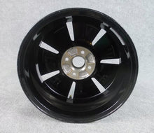 Load image into Gallery viewer, 1x Alufelge 15 Zoll 5.0&quot; 4x100 35ET Glanz Silber 1S0601025 VW Up Rim Wheel