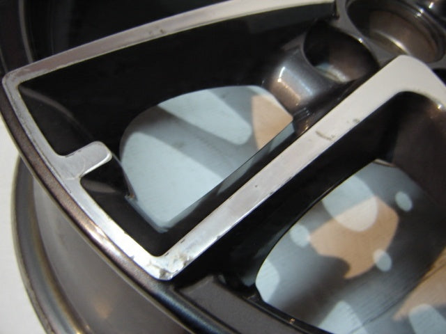 1x Alufelge 16 Zoll 6.5" 5x114.3 45ET Glanz Graphit 42611YY500 Mg Avensis Verso