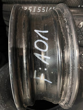 Load image into Gallery viewer, 1x Alufelge 15 Zoll 5.0" 4x100 39ET Glanz Schwarz 426110DJ10 Toyota Aygo FEL5010872398wi