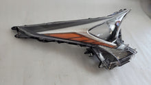 Laden Sie das Bild in den Galerie-Viewer, Frontscheinwerfer Toyota Prius 81145-47701 LED Rechts Scheinwerfer Headlight SCH6862052350fw