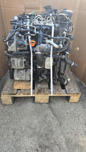 Load image into Gallery viewer, Motor Seat Skoda VW CFH 2.0 TDI 131TKm 2011 Diesel Engine Komplett