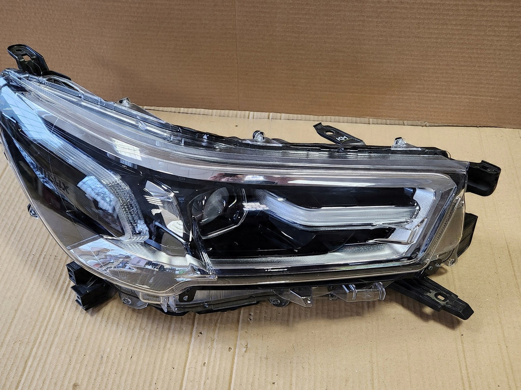 Frontscheinwerfer Toyota Hilux 81110-0K941 LED Ein Stück (Rechts oder Links)