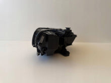Laden Sie das Bild in den Galerie-Viewer, Frontscheinwerfer VW Passat B8 3G1941035P Links Scheinwerfer Headlight SCH6301033662rt