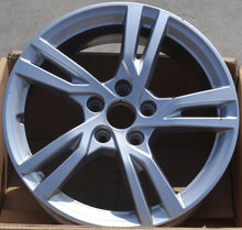 Load image into Gallery viewer, 1x Alufelge 17 Zoll 6.5" 5x112 45ET Glanz Silber 8V0601025DK Audi Rim Wheel FEL6179240608io