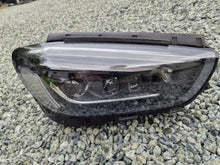 Laden Sie das Bild in den Galerie-Viewer, Frontscheinwerfer Mercedes-Benz W247 A2479062003 LED Rechts Headlight SCH4326125025cy