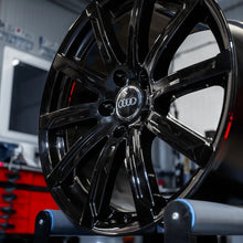 Laden Sie das Bild in den Galerie-Viewer, 4x Alufelge 18 Zoll 9.0" 5x112 52ET Glanz Silber 8J0601025AJ Audi Rim Wheel FEL1805210401on