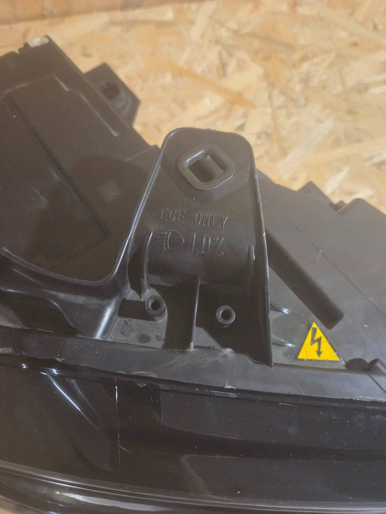 Frontscheinwerfer Audi A3 8V0941006 Xenon Rechts Scheinwerfer Headlight SCH6502701002ll