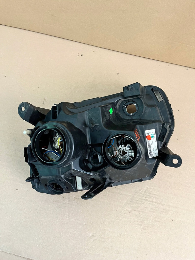 Frontscheinwerfer Dacia Duster 260100156R Ein Stück (Rechts oder Links) SCH3371866637bx